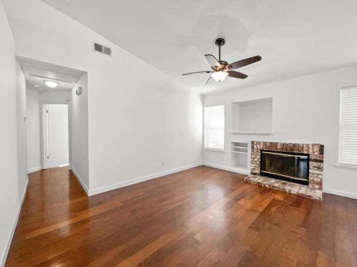 1041 Shenencock Way - Photo 3 of 33