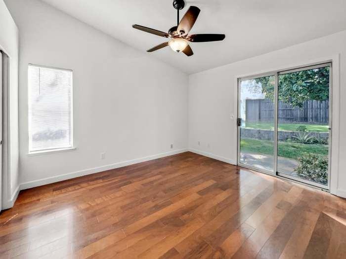 1041 Shenencock Way - Photo 6 of 33