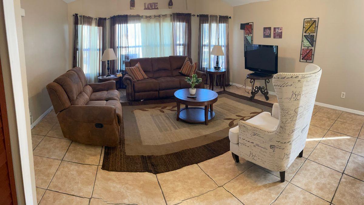 2734 Rio Grande Trl - Photo 2 of 12