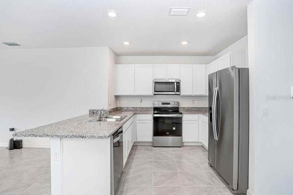 3422 Shady Sunrise Loop - Photo 5 of 5