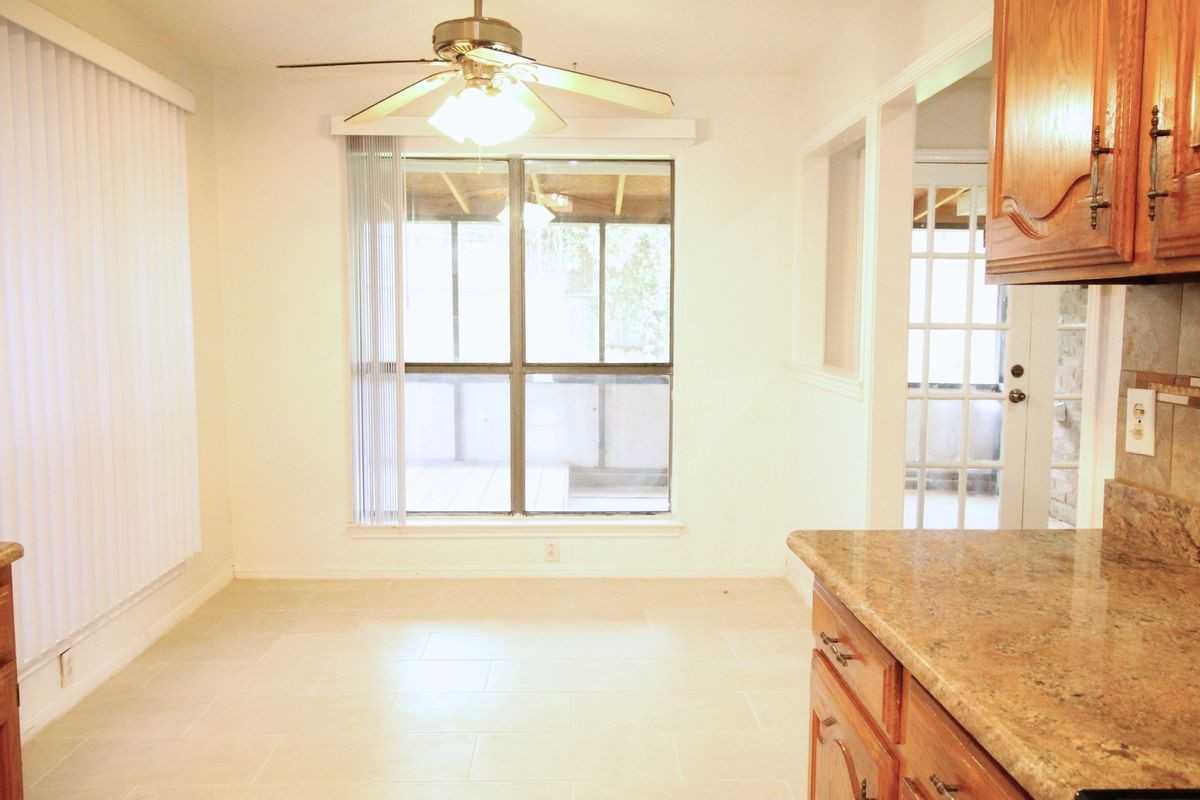 711 Dickey Dr - Photo 5 of 26