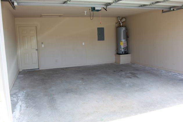 1015 Oakwood Ln #1015 - Photo 5 of 17