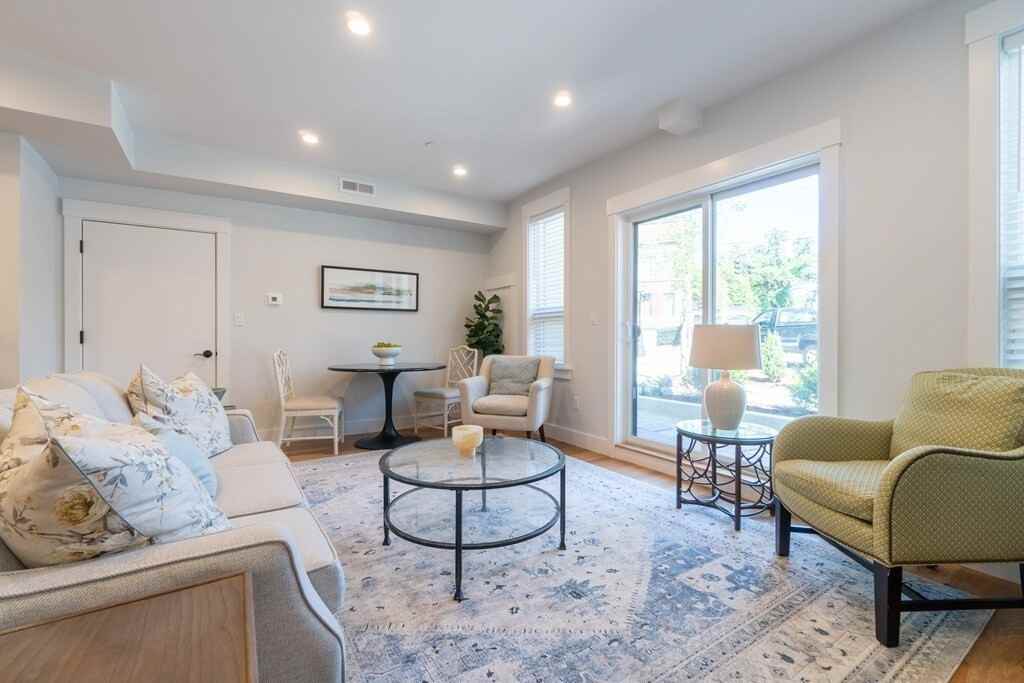 874 South St #1 - Photo 4 of 21