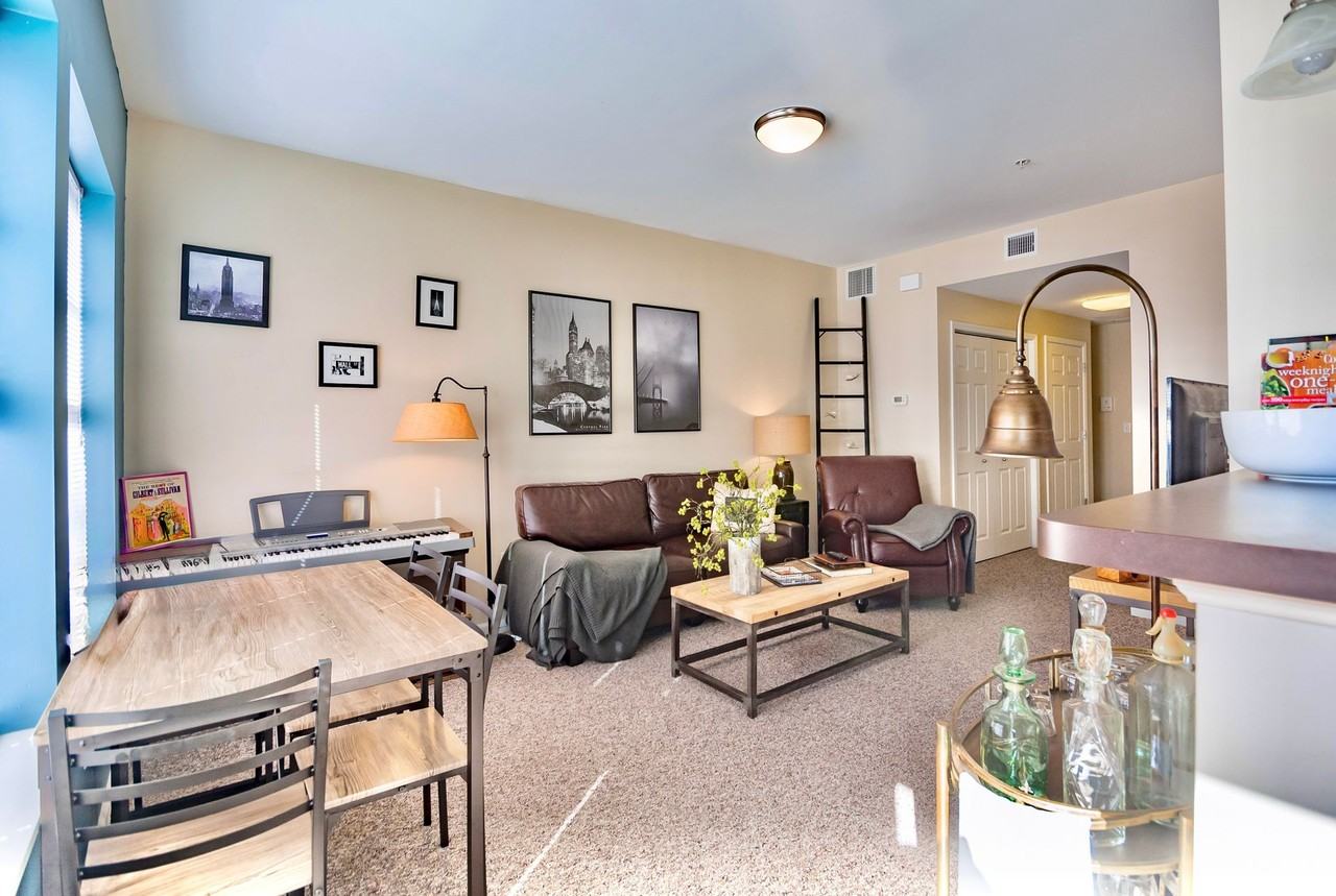 East Bay II Apartments - Photo 4 of 50