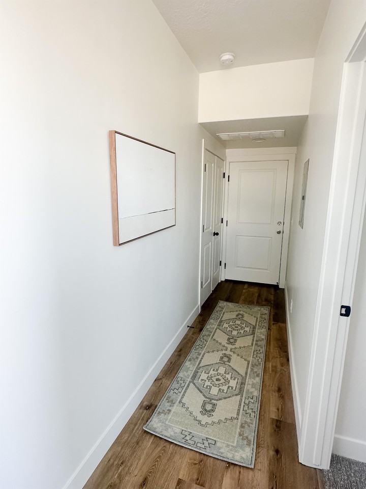 1798 Northwest #13 - Photo 6 of 30