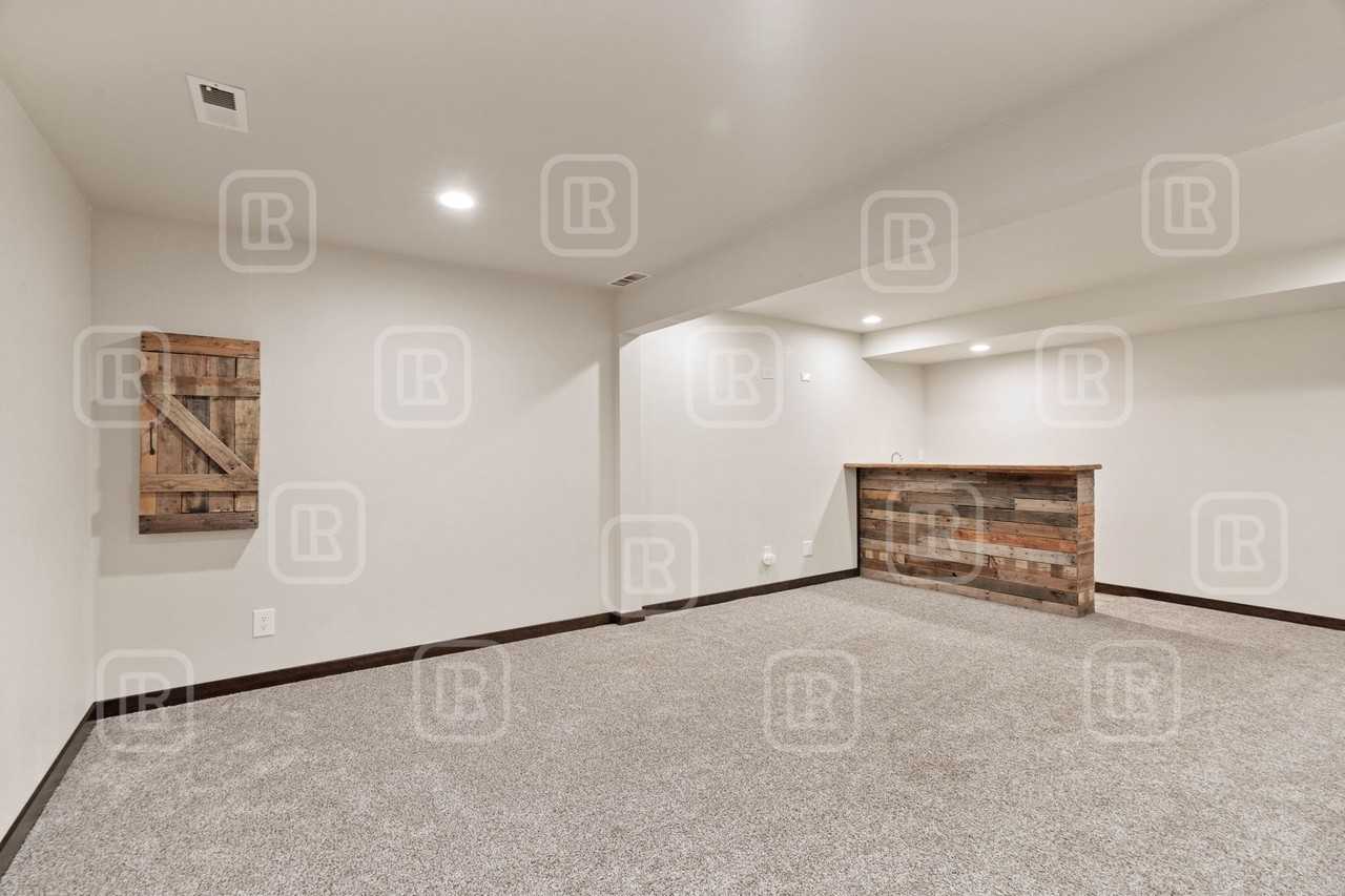 17509 E Nora Ln - Photo 4 of 38