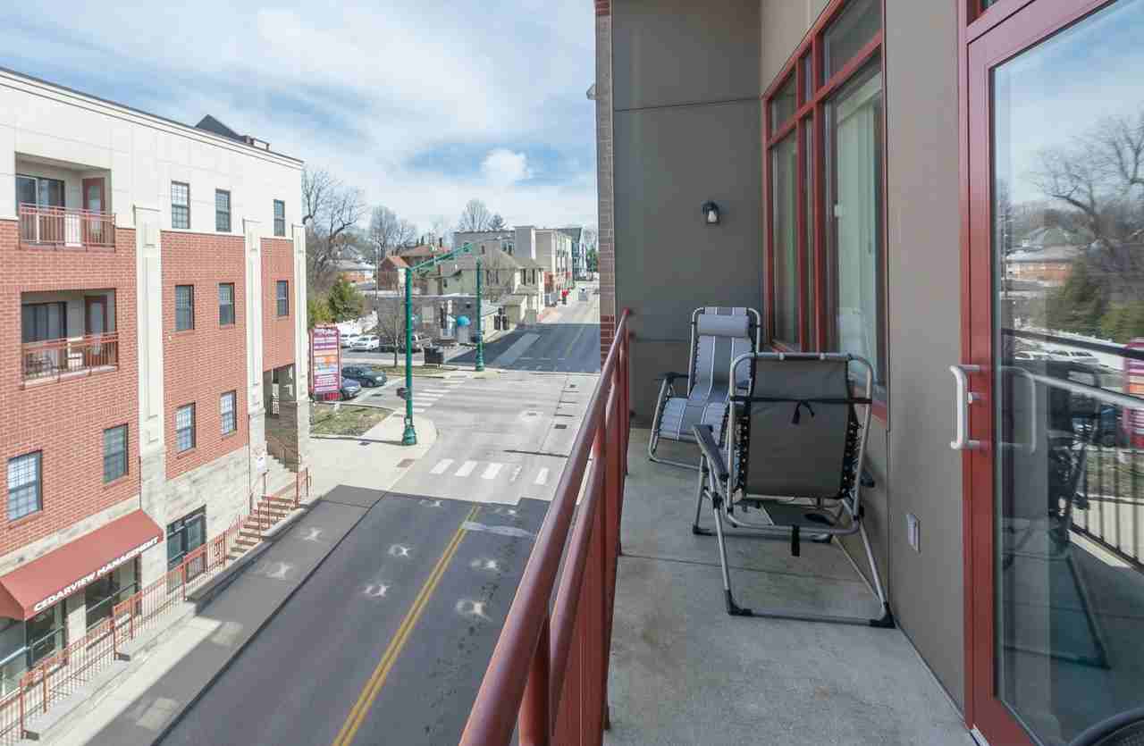 Studio 531 - Photo 7 of 47