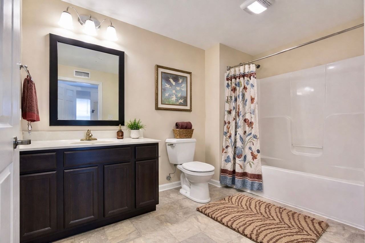 The Gateway Apartments - Photo 4 of 50