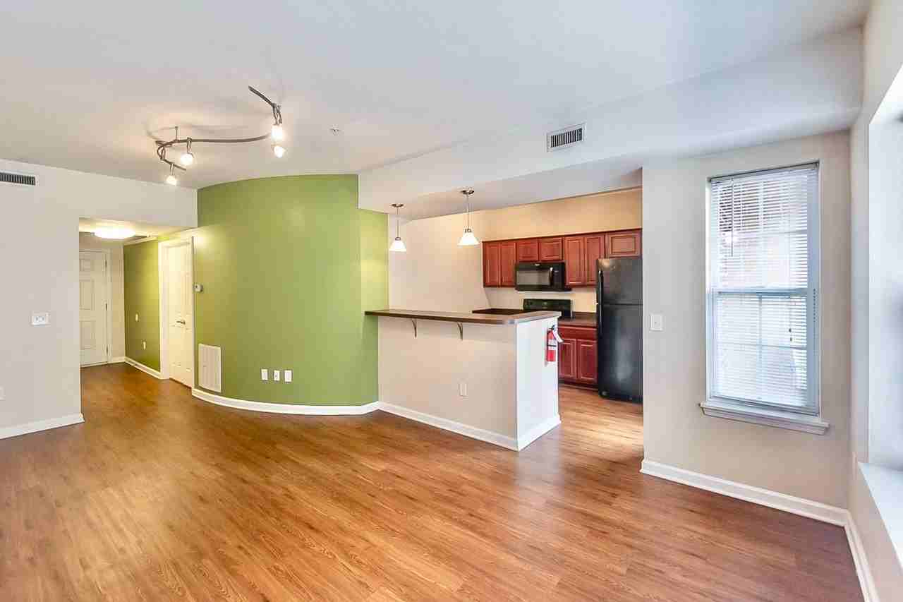 Morton Mansions Apartments - Photo 2 of 50