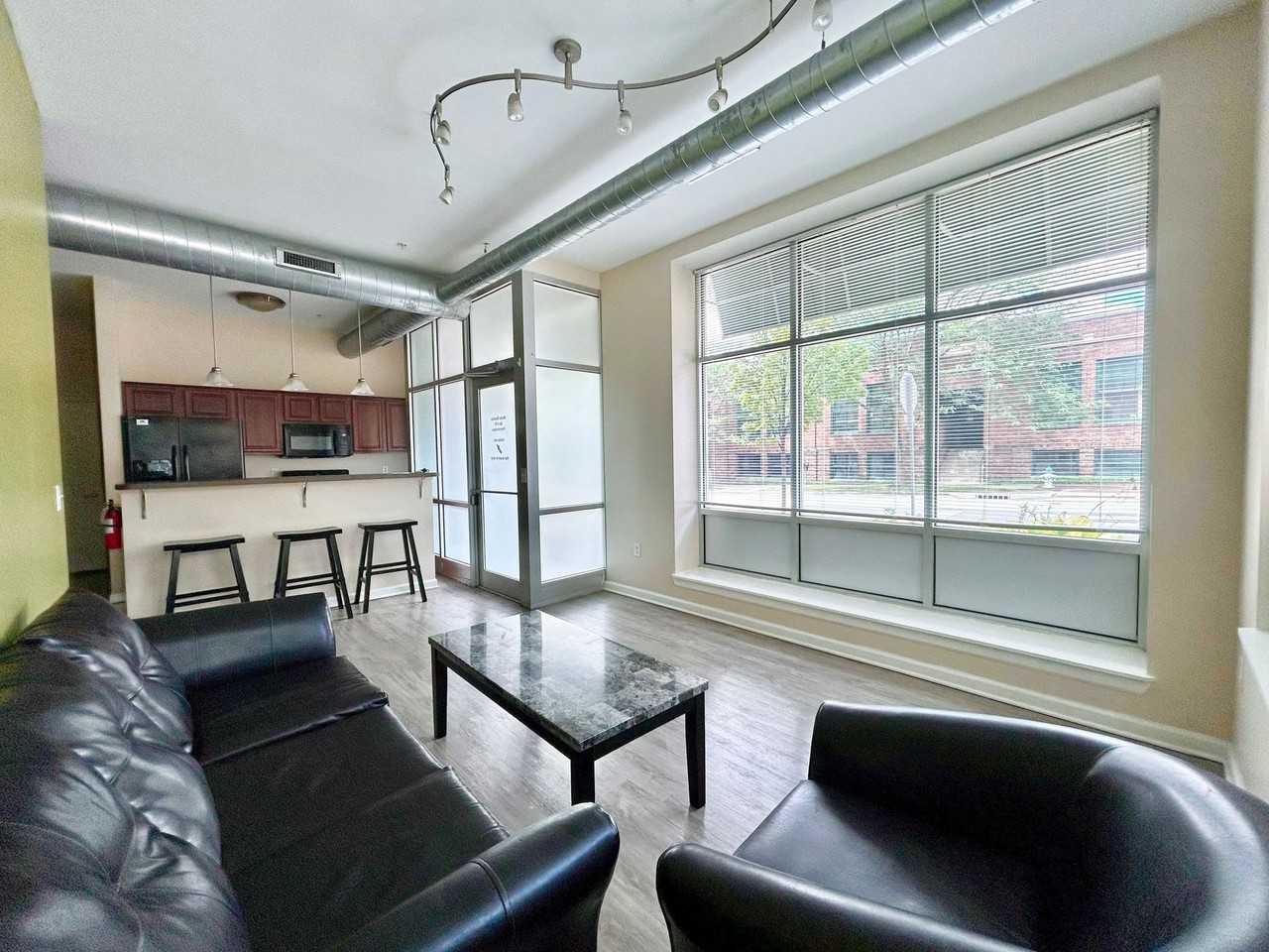 Morton Mansions Apartments - Photo 3 of 50