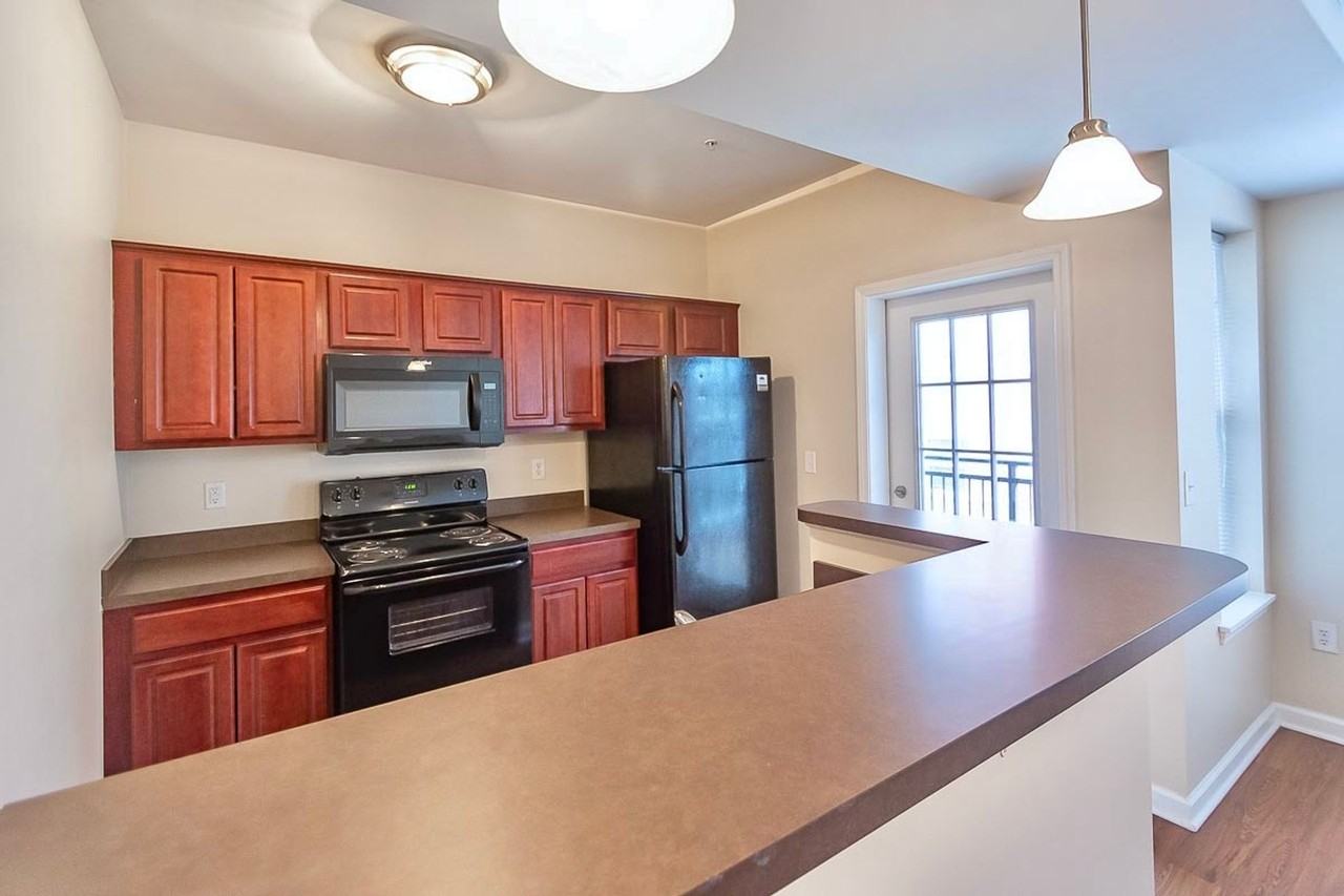 Morton Mansions Apartments - Photo 4 of 50