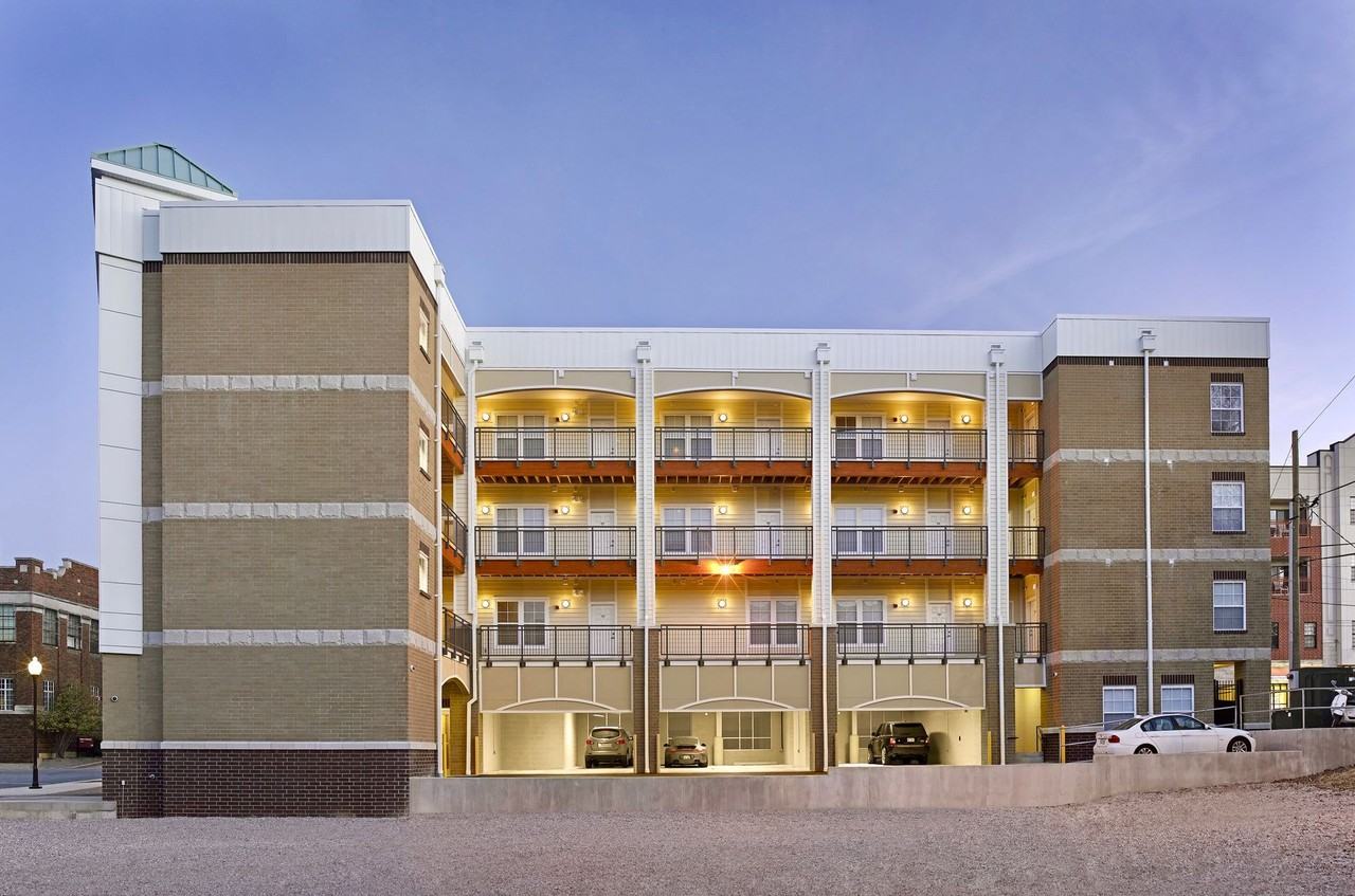 Morton Mansions Apartments - Photo 5 of 50