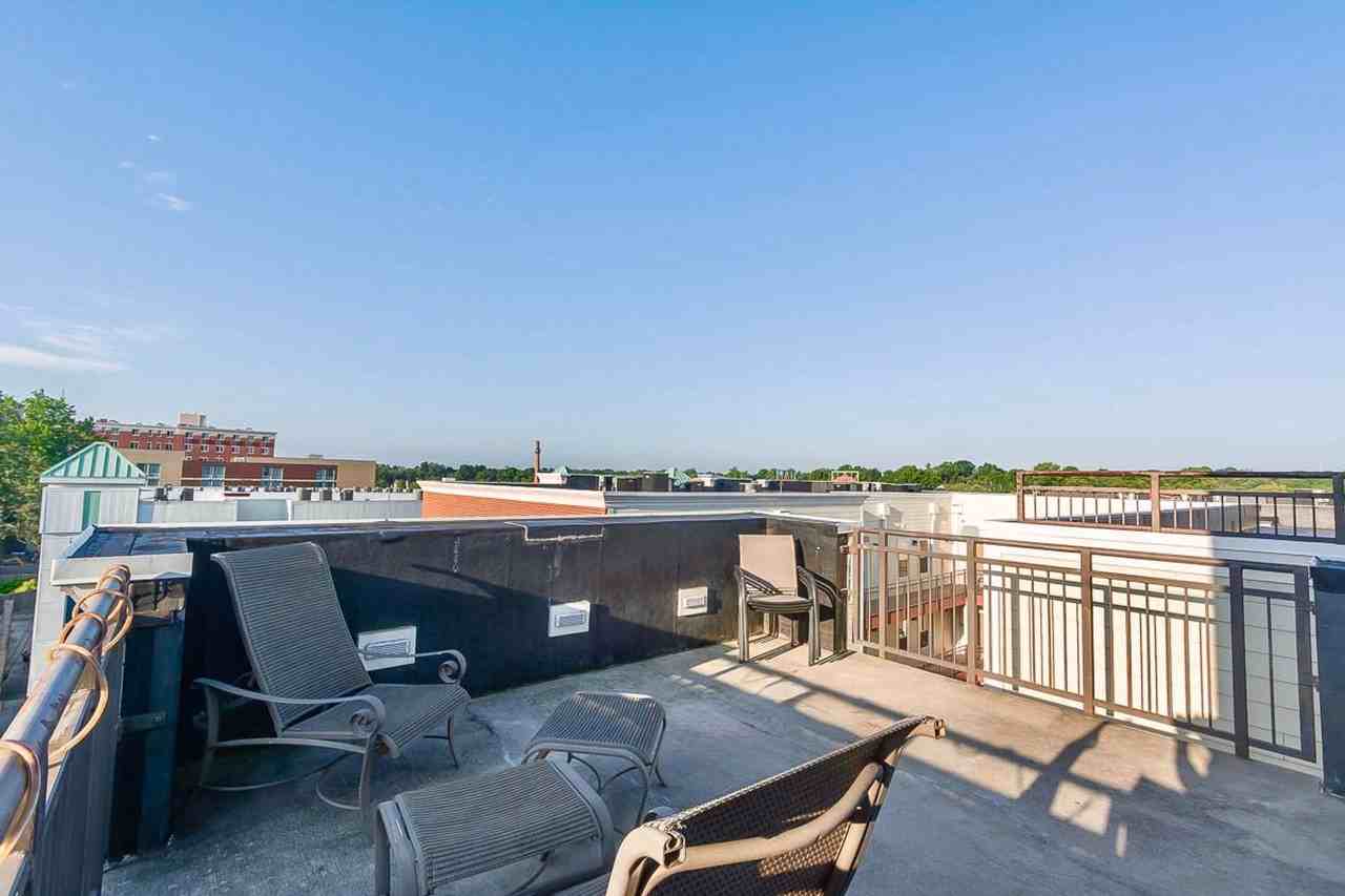 Tenth & College Village Apartments - Photo 4 of 50