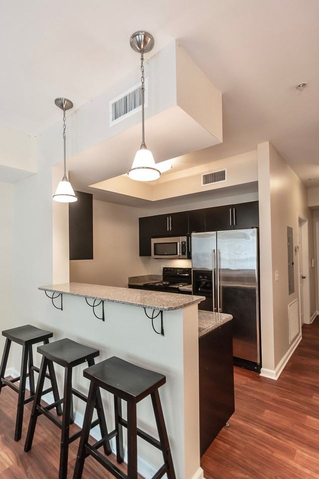 Tenth & College Village Apartments - Photo 5 of 50