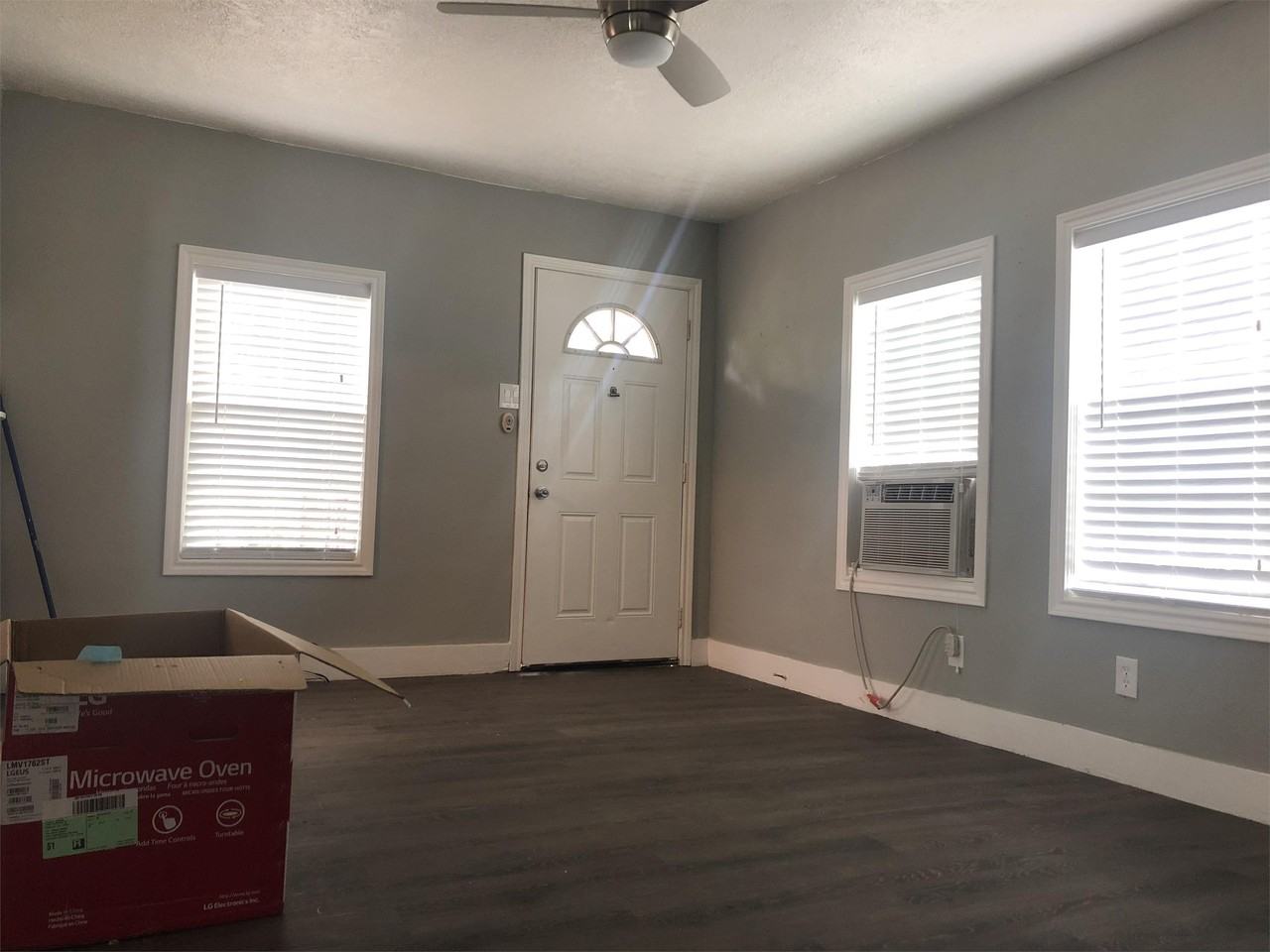 1708 Baker Ave - Photo 4 of 13