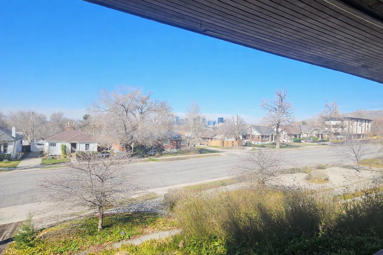 759 S 1000 E - Photo 2 of 7