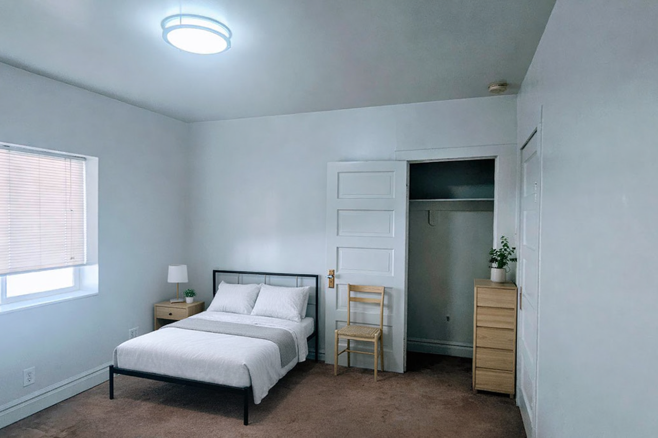 759 S 1000 E - Photo 4 of 7