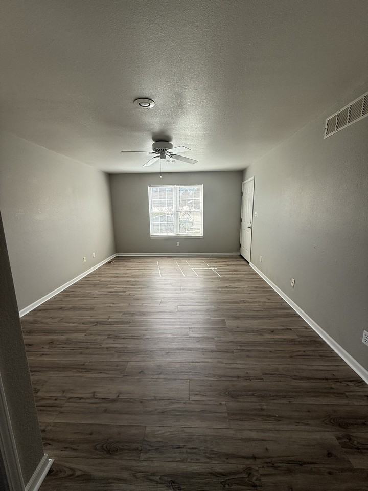 713 Cedar Dr #B - Photo 7 of 12