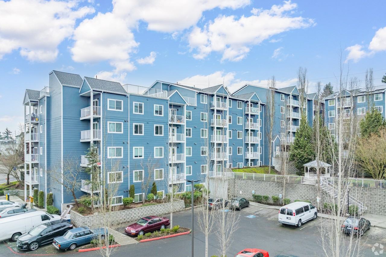 Vintage at Marine View Senior 55+ - Photo 5 of 25