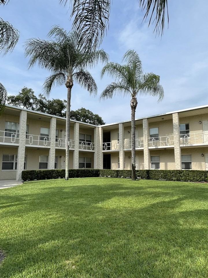 225 E New Hampshire St #1 - Photo 4 of 10