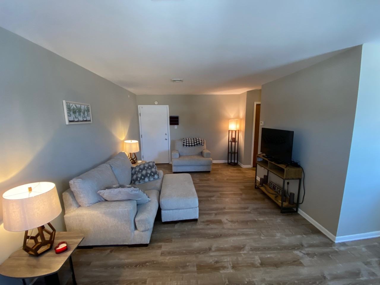 527 Schuylkill Rd #D - Photo 4 of 19