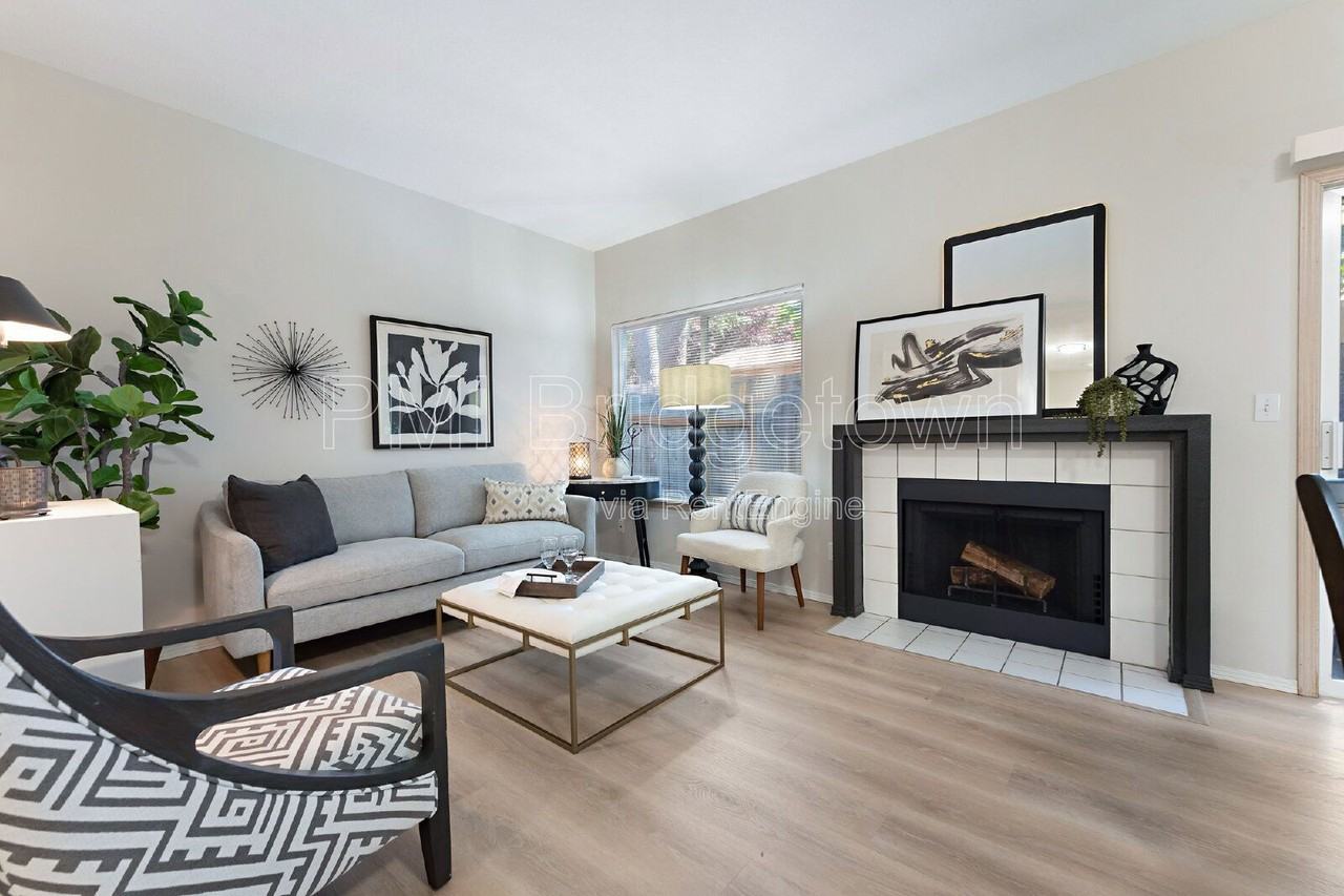 2026 Virginia Ln - Photo 6 of 24