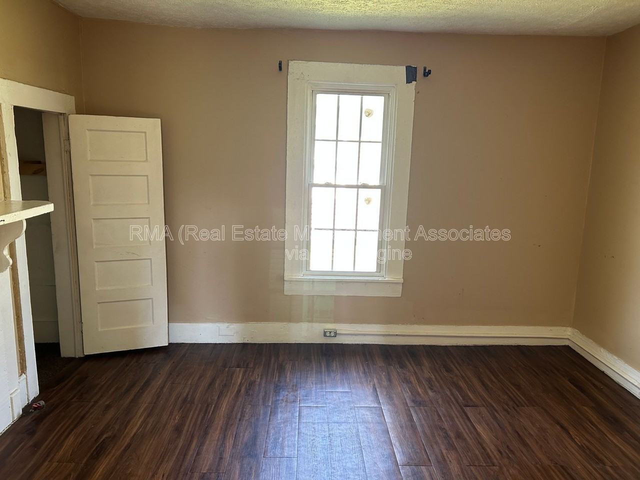 493 New Lane St - Photo 3 of 6