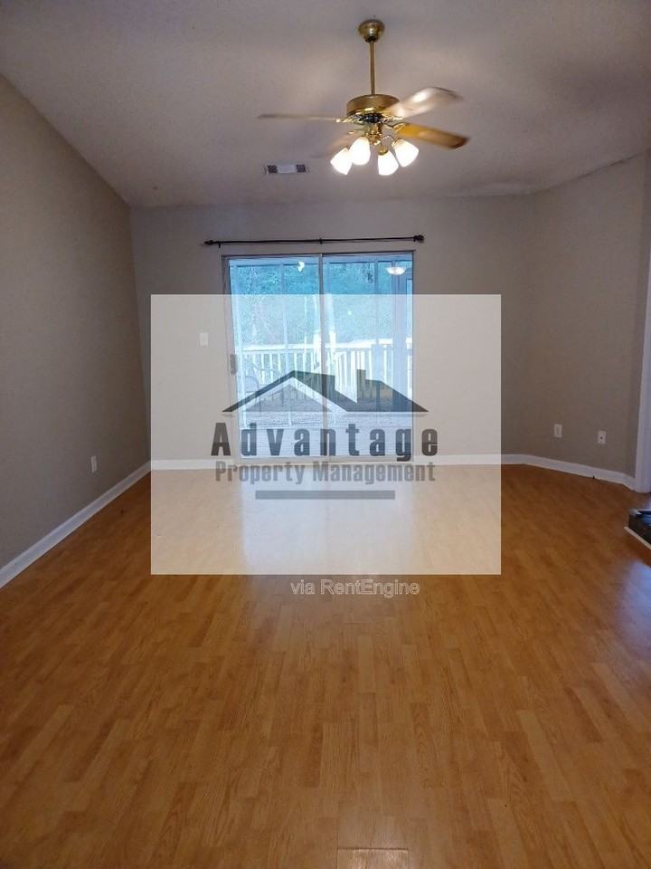 130 Wesleyan Way - Photo 2 of 8