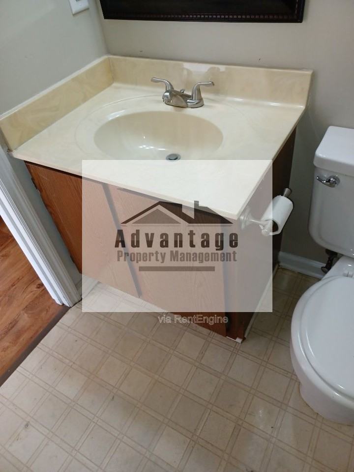 130 Wesleyan Way - Photo 6 of 8