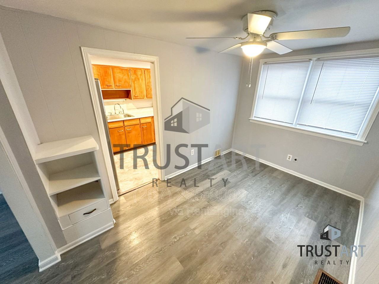 5335 Cottage St - Photo 5 of 20