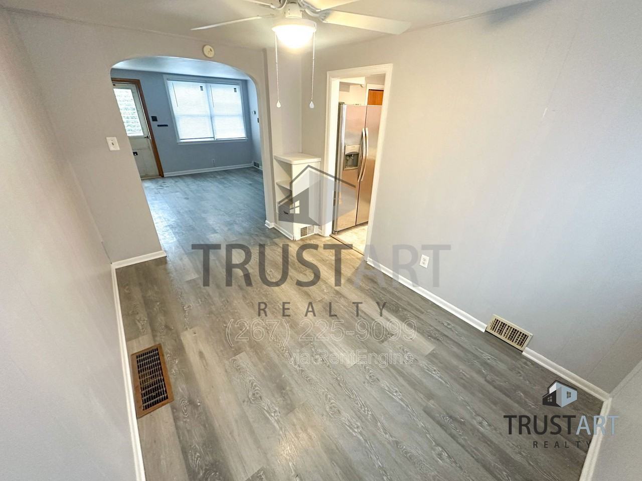 5335 Cottage St - Photo 6 of 20