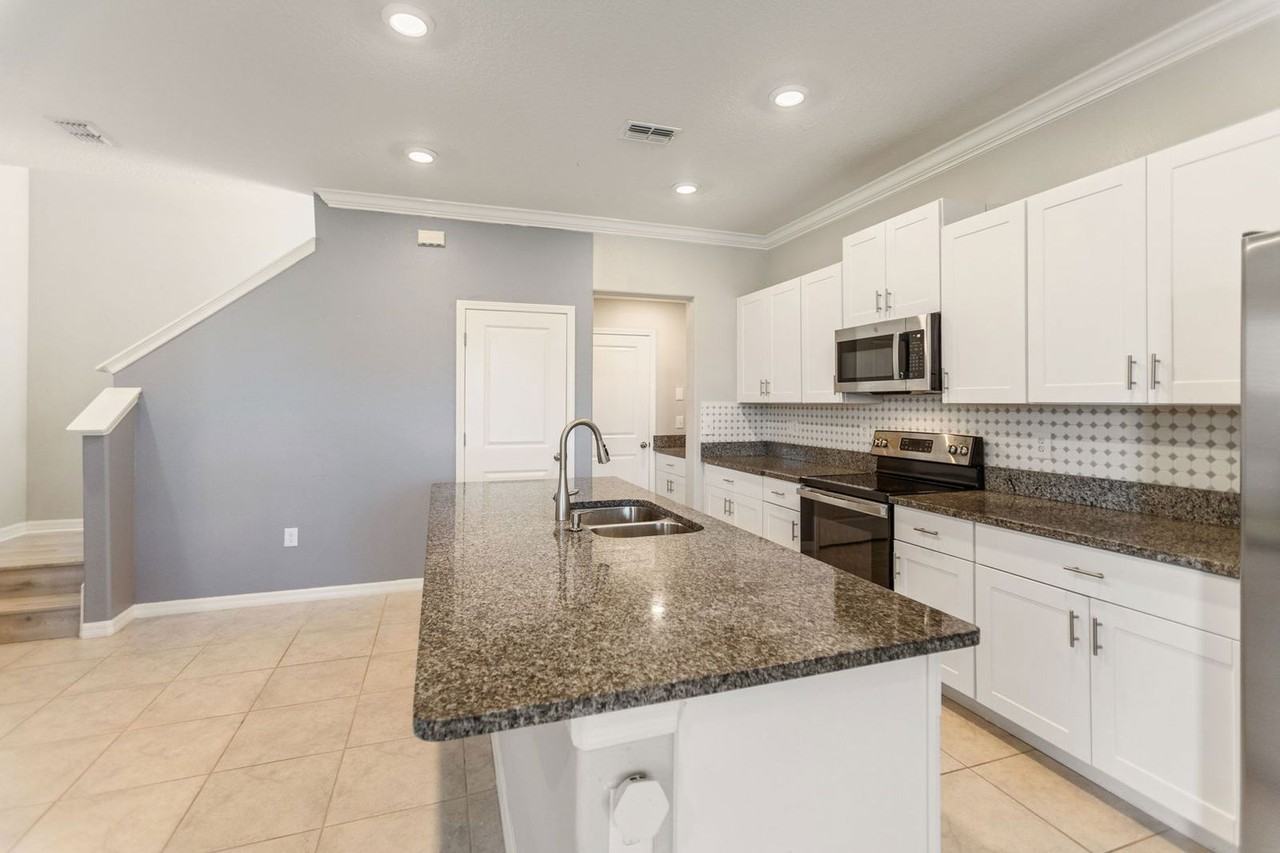 31975 Blue Passing Loop - Photo 6 of 42