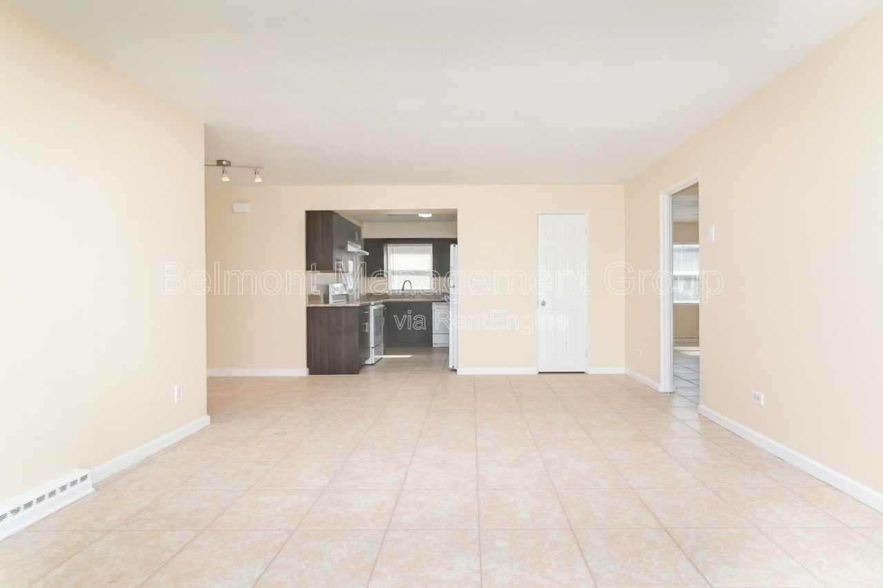 96 Columbia St #5 - Photo 4 of 10