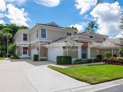945 Carrick Bend Cir #201