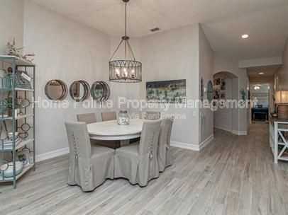945 Carrick Bend Cir #201 - Photo 4 of 10