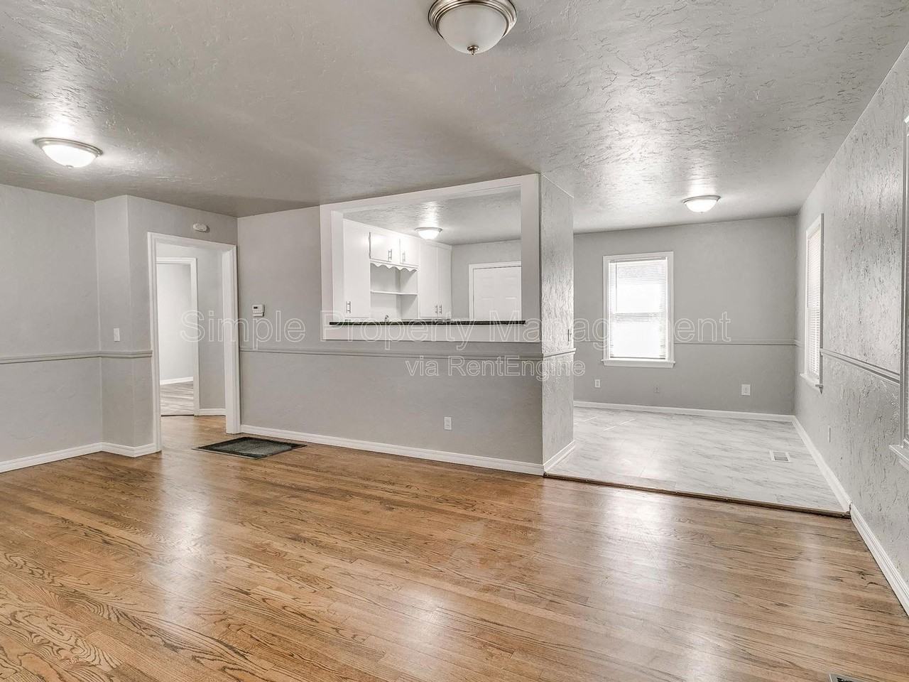 3916 Nw 24th St - Photo 4 of 21