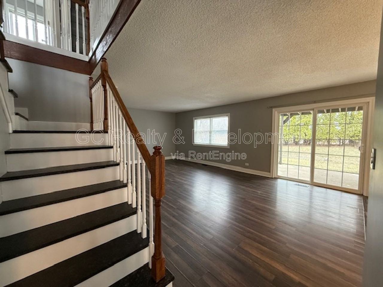 1540 W Beverly Cir - Photo 6 of 28