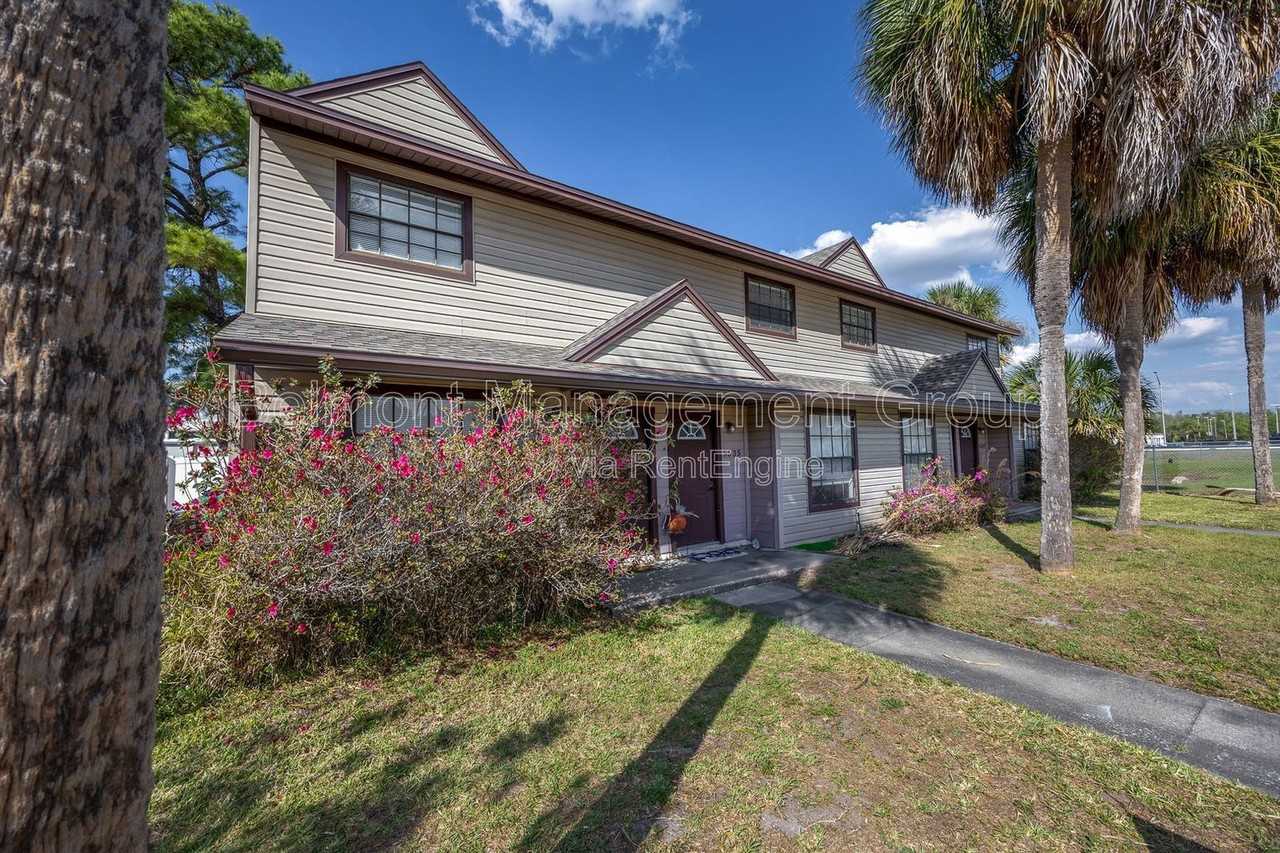 5533 Decatur St - Photo 2 of 11