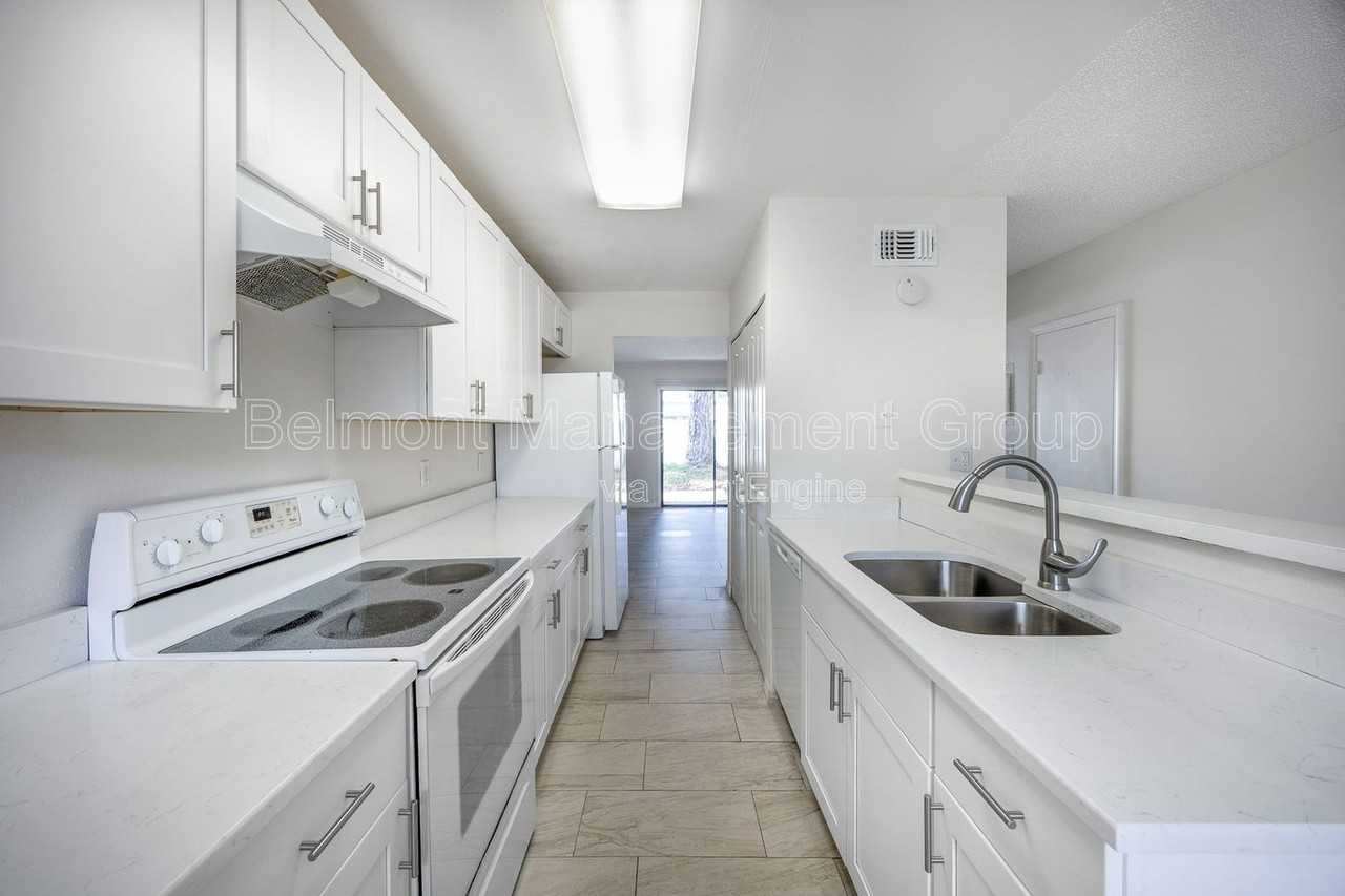 5533 Decatur St - Photo 4 of 11