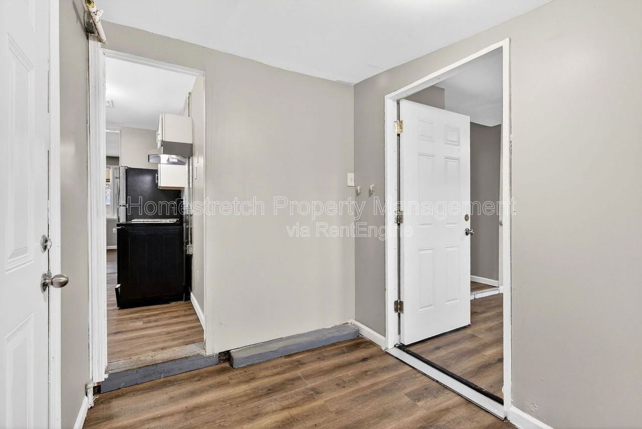 10261 Imperial Dr - Photo 7 of 32