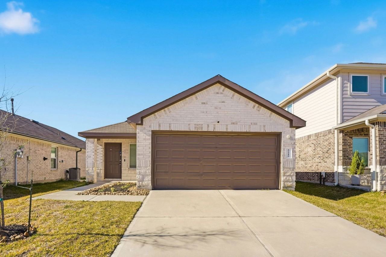 5215 Mossdale Bluff Ln - Photo 2 of 25