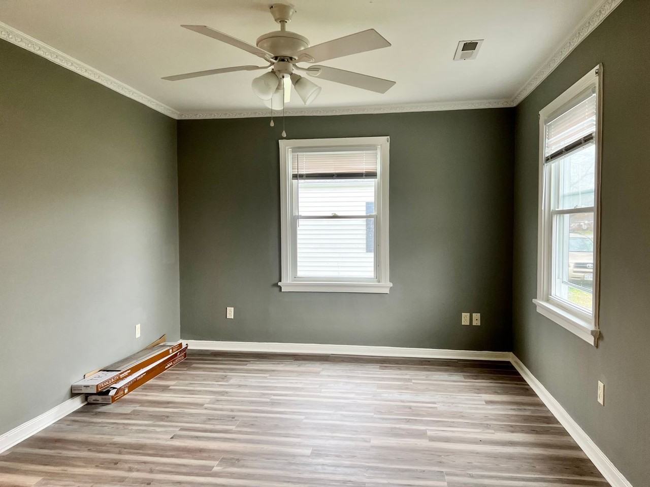 3209 Chesham St - Photo 6 of 27