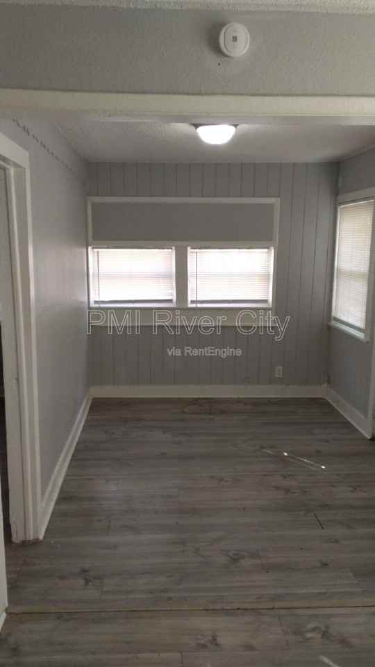 1331 W 25th St - Photo 7 of 15