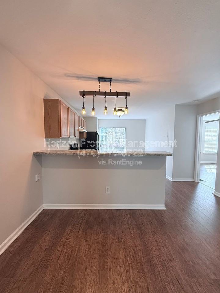 9295 Horseshoe Bnd - Photo 6 of 22