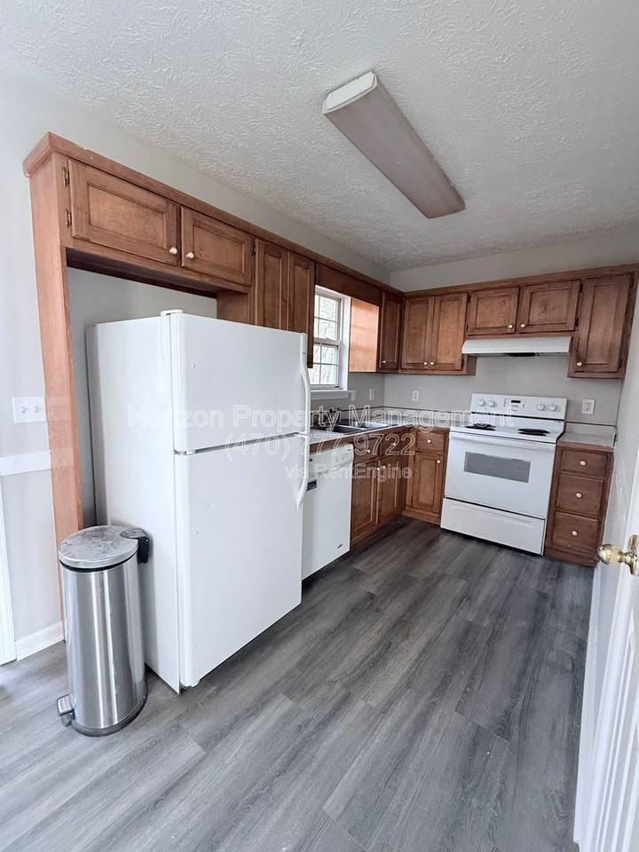 6825 Crystal Cove Trl - Photo 6 of 23