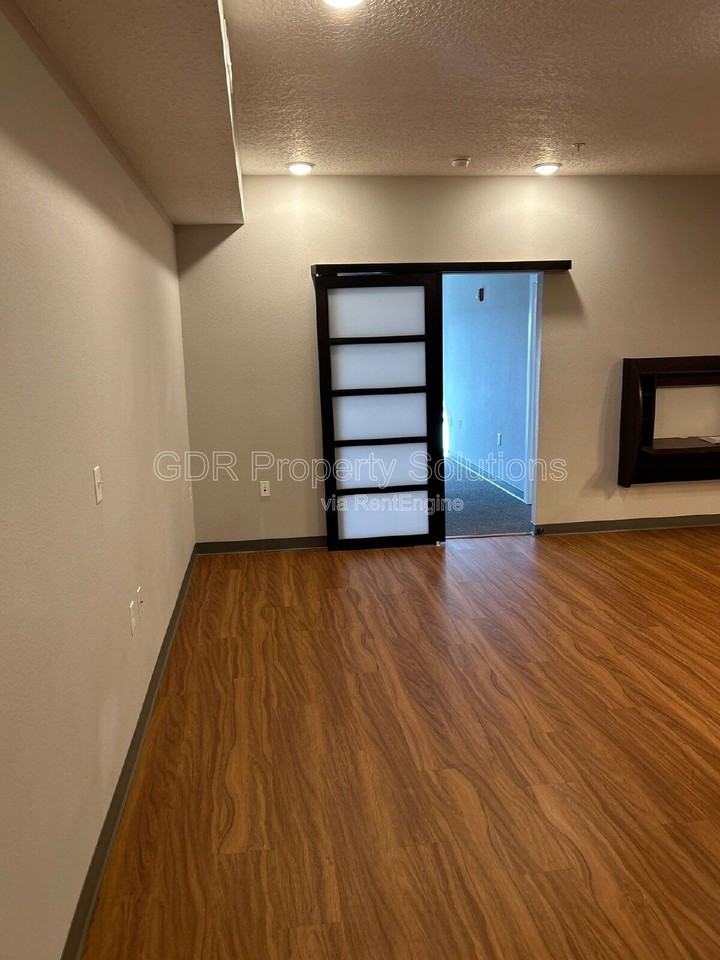 950 4th St Nw #207 - Photo 5 of 25