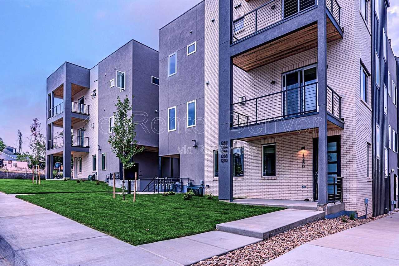 1286 Osceola St - Photo 2 of 25