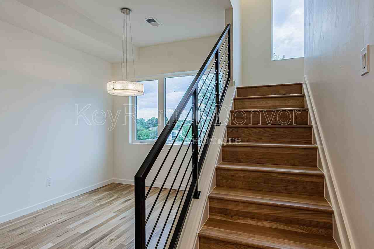 1286 Osceola St - Photo 5 of 25