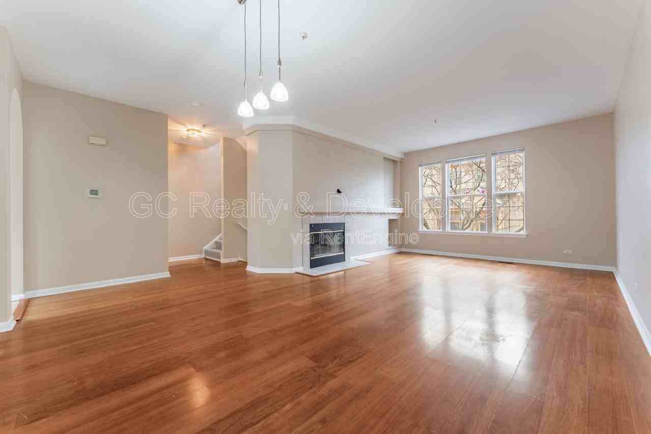 2720 N Greenwood Ave - Photo 3 of 22