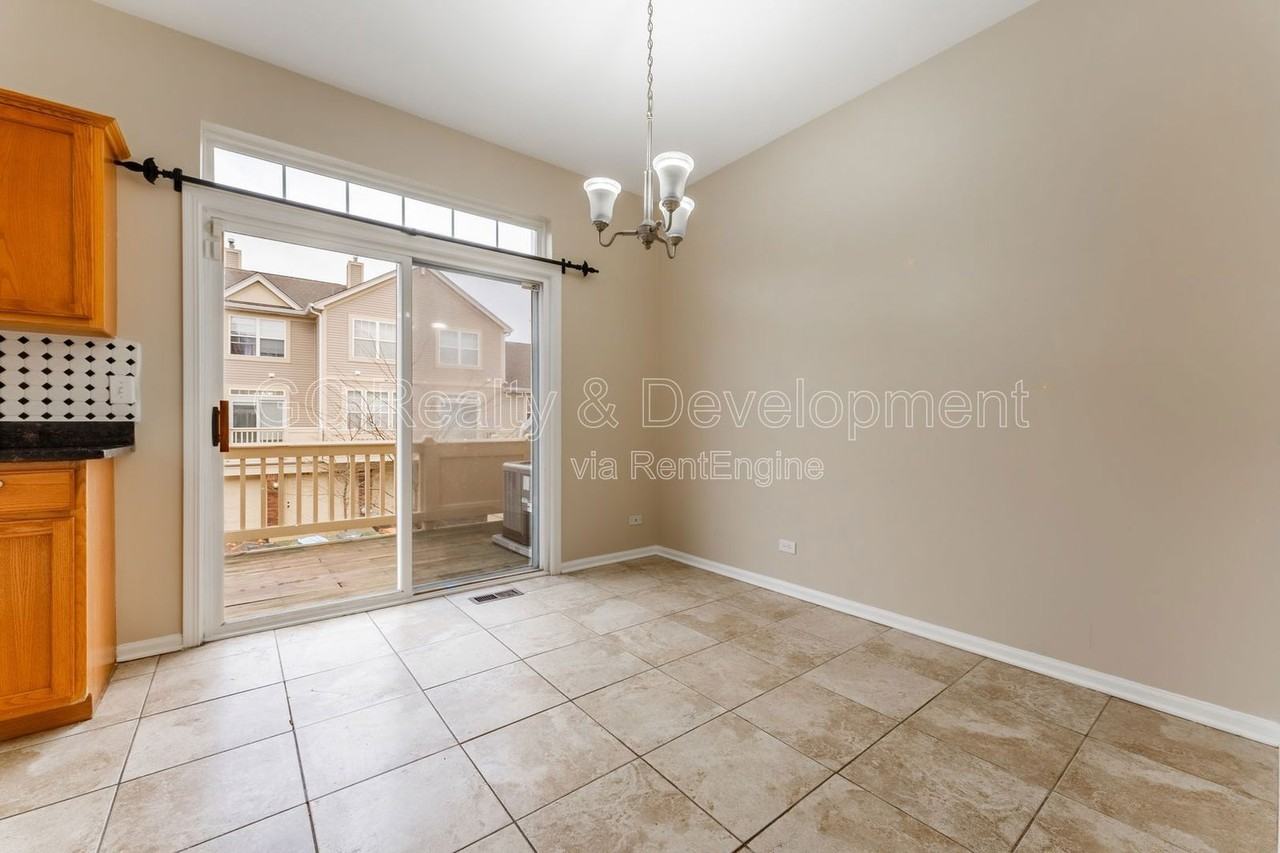 2720 N Greenwood Ave - Photo 7 of 22